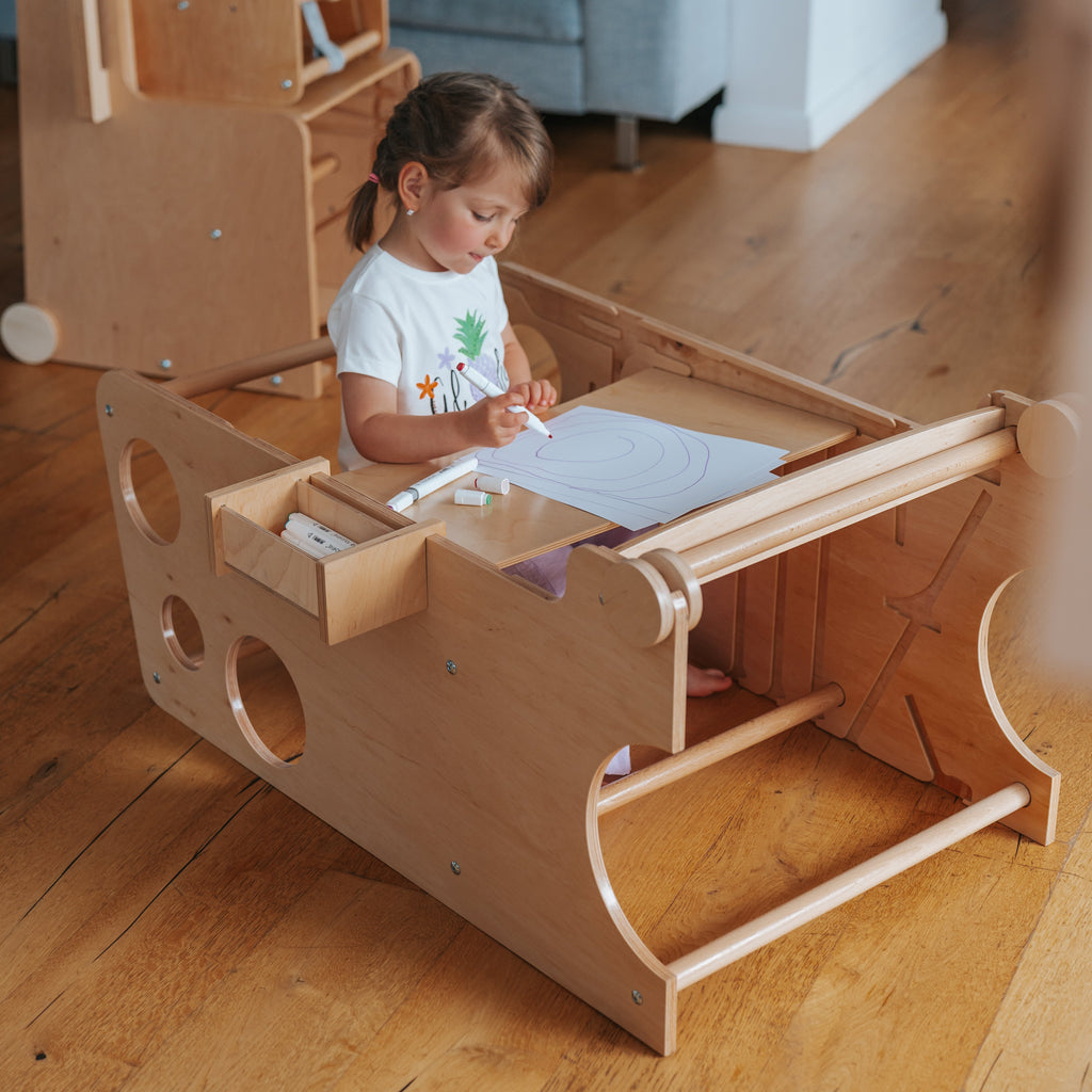 Leea Lernturm mit Rutsche und Kreidetafel