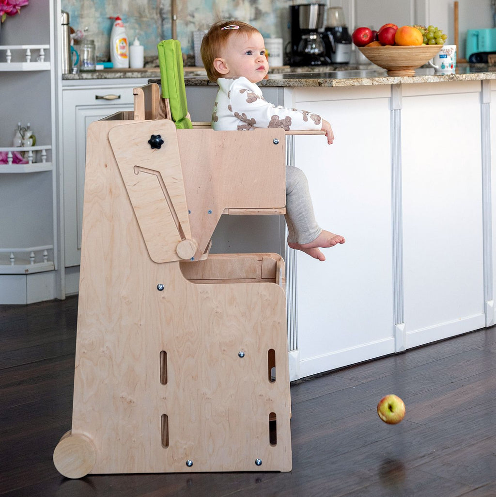 Leea Abenteuer-Ecke, Lernturm, Rutsche, Kreidetafel, Papierrolle, Hochstuhl, Lauflernwagen