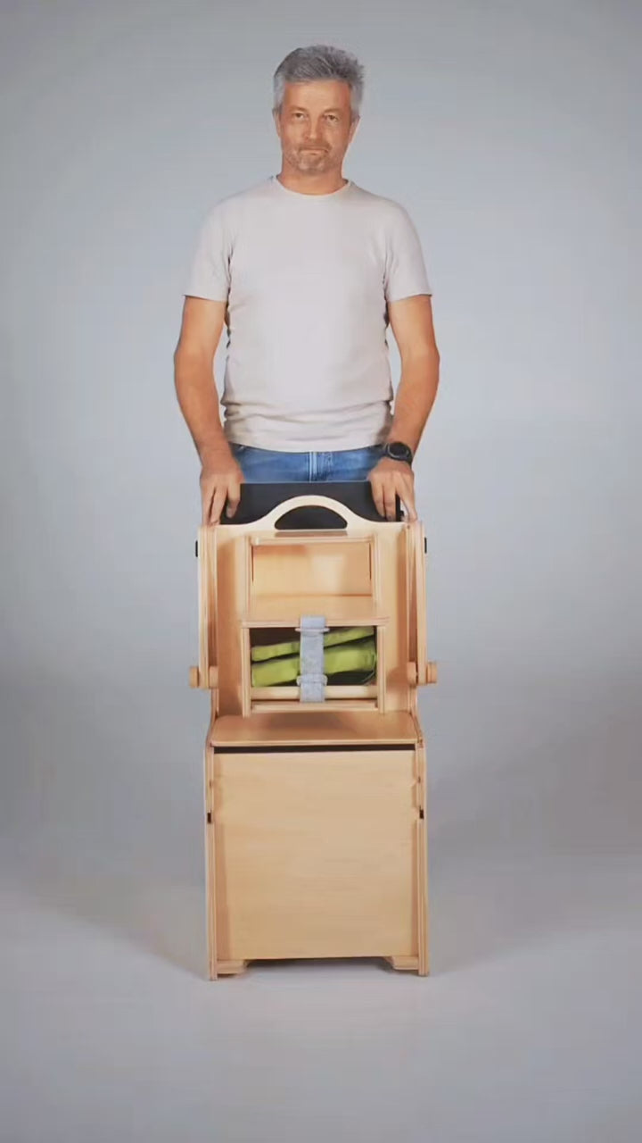 Leea Abenteuer-Ecke, Lernturm, Rutsche, Kreidetafel, Papierrolle, Hochstuhl, Lauflernwagen