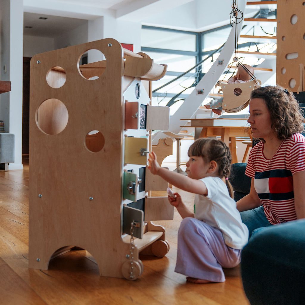 Leea Lernturm mit Rutsche und Kreidetafel